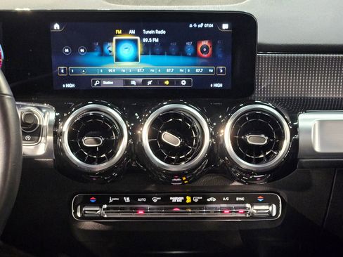 Used 2023 Mercedes-Benz GLB 250 GLB 250 image 16