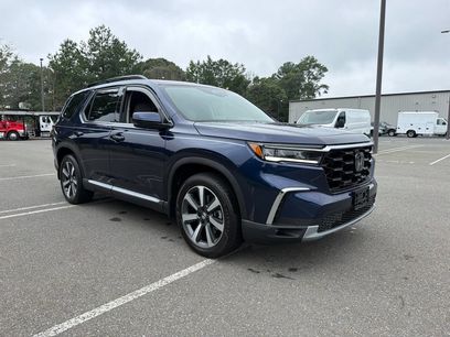 Certified 2025 Honda Pilot Touring