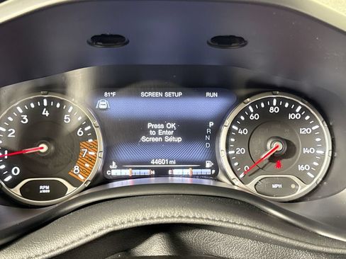 Used 2021 Jeep Renegade Latitude AWD/4WD image 28