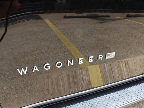 Certified 2022 Jeep Wagoneer Series III image 12