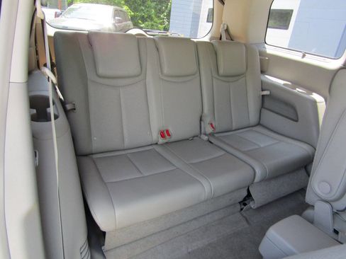 Used 2015 Nissan Quest Platinum image 12