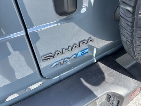 Used 2025 Jeep Wrangler Sahara w/ Safety Group image 10