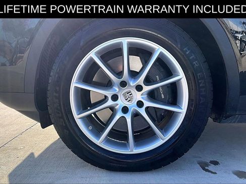 Used 2024 Porsche Cayenne image 12