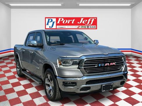 Used 2022 RAM 1500 Laramie AWD/4WD image 2