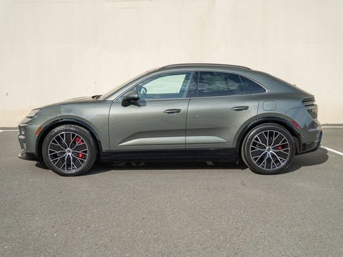 New 2025 Porsche Macan Turbo Electric image 2