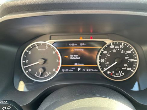 Used 2024 Nissan Rogue SV AWD/4WD image 10