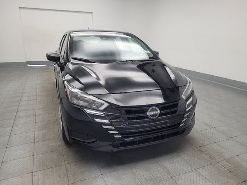 Used 2025 Nissan Versa S w/ Trunk Package FWD image 14