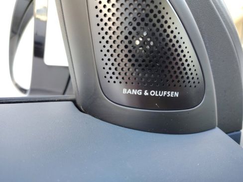 Used 2023 Genesis GV60 Performance image 26