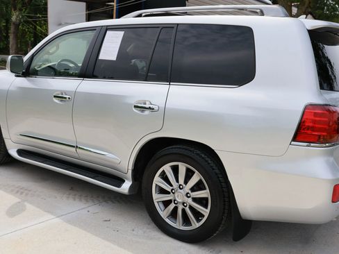 Used 2011 Lexus LX 570 4WD image 4
