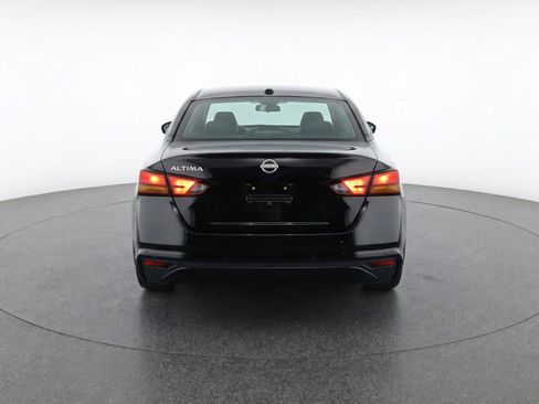 Used 2025 Nissan Altima 2.5 SV FWD image 7