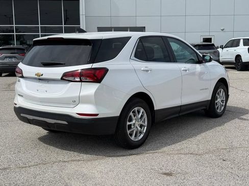 Used 2024 Chevrolet Equinox LT w/ LPO, Floor Liner Package FWD image 5