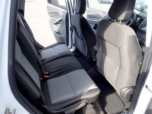 Used 2019 Ford Escape SE image 13