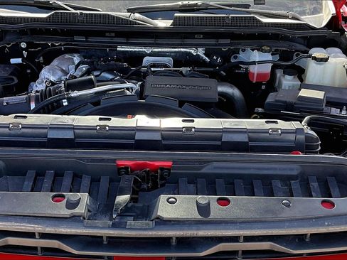 Used 2024 Chevrolet Silverado 2500 Custom w/ Custom Value Package image 31