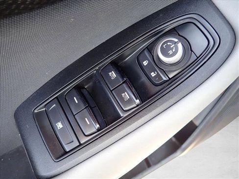 Certified 2025 Subaru Outback Premium w/ Popular Package #1A image 16