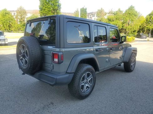 Used 2022 Jeep Wrangler Unlimited Sport AWD/4WD image 4