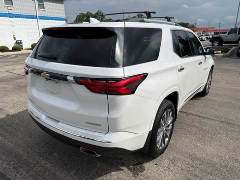Used 2023 Chevrolet Traverse Premier AWD/4WD image 5