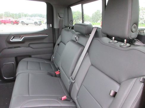 New 2026 GMC Sierra 1500 SLT w/ SLT Premium Plus Package AWD/4WD image 16