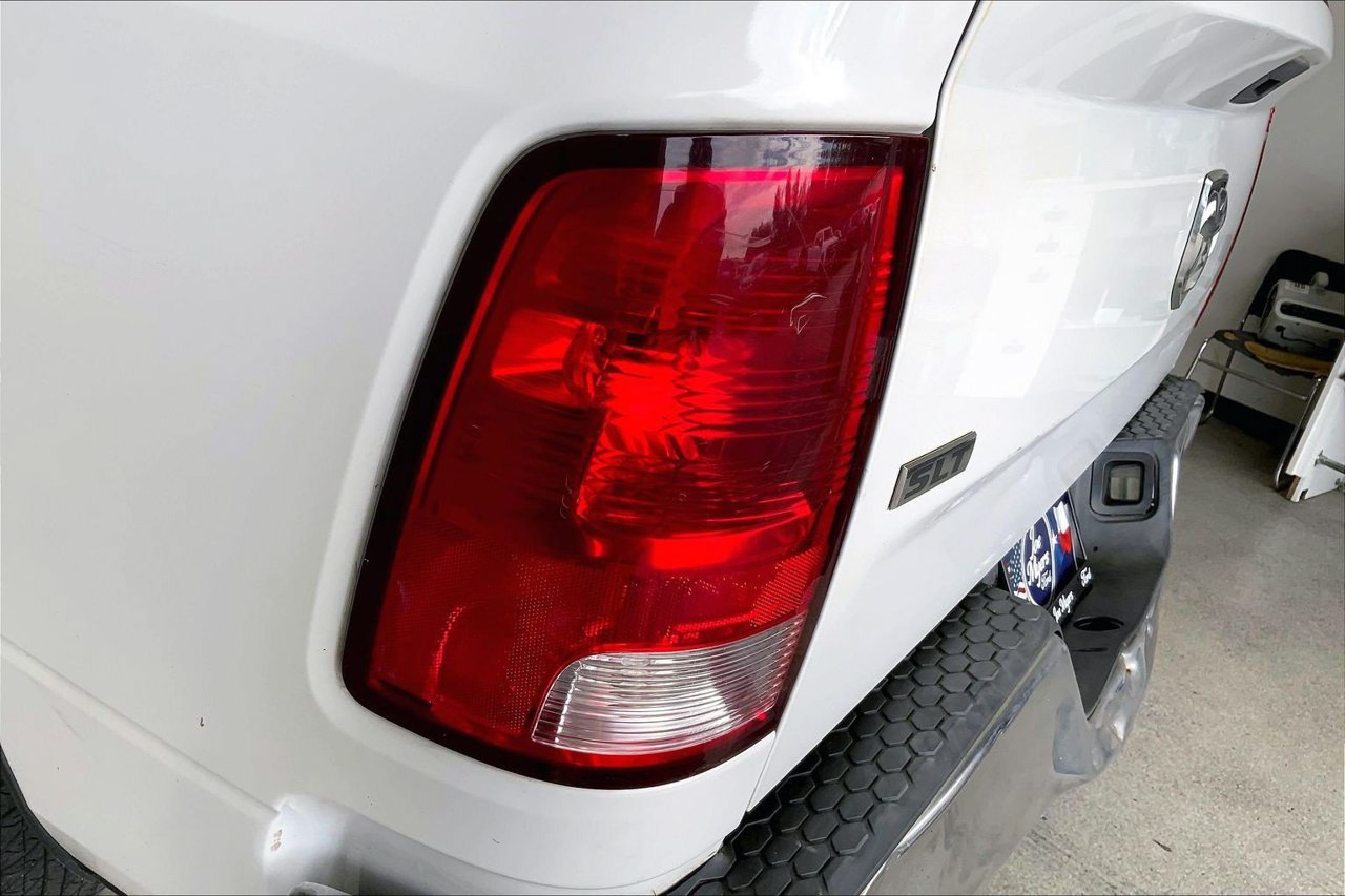 Used 2017 RAM 1500 Classic SLT RWD image 8