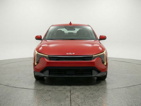 Used 2025 Kia K4 LXS image 2