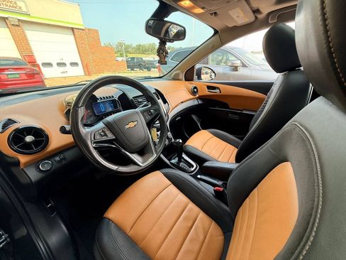 Used 2016 Chevrolet Sonic LTZ w/ Dusk Package FWD image 15