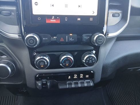 Used 2025 RAM 1500 Lone Star image 24