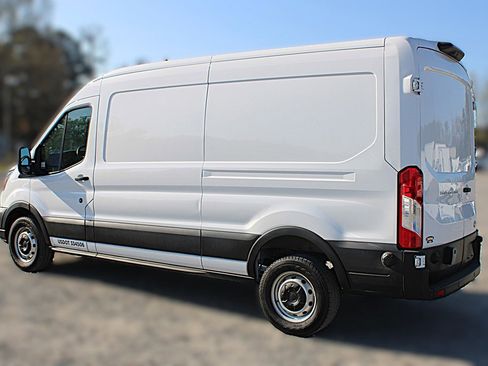 Used 2024 Ford Transit 250 148 Medium Roof image 5