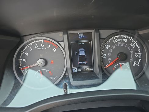 Used 2023 Toyota Tacoma SR image 21