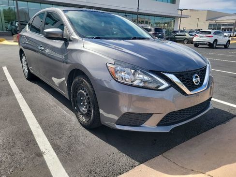 Used 2017 Nissan Sentra S FWD image 4