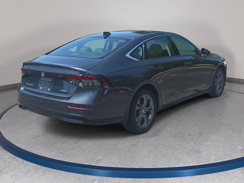 Used 2023 Honda Accord EX-L image 5
