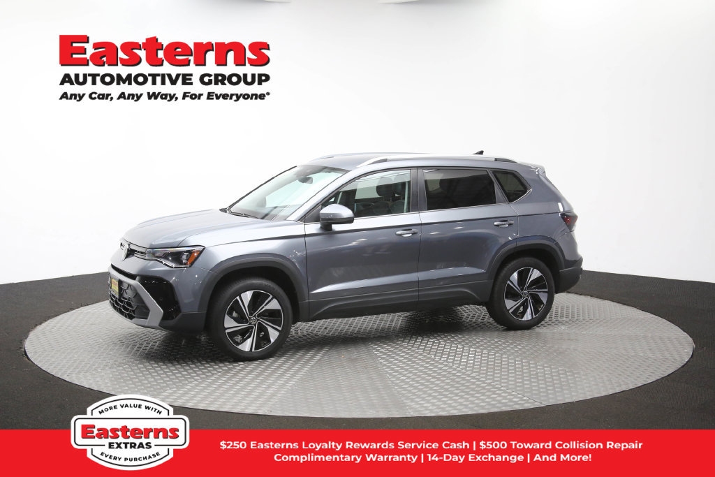 Used 2025 Volkswagen Taos SE AWD/4WD image 57
