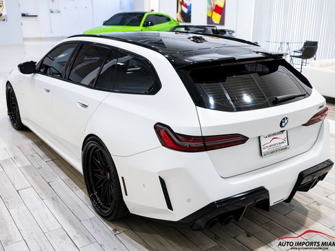 Used 2026 BMW M5 Touring AWD/4WD image 18