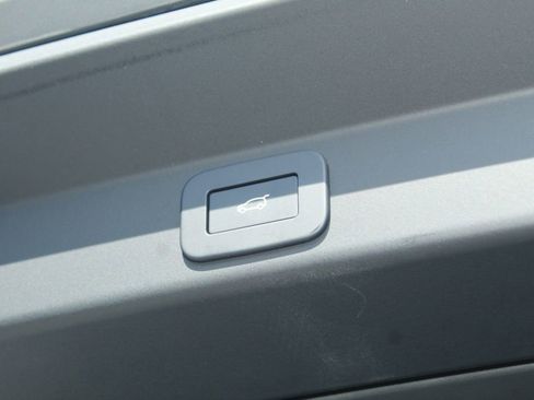 New 2026 Land Rover Range Rover Sport SE AWD/4WD image 13