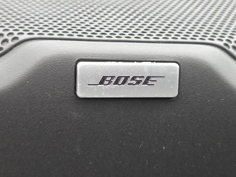 Used 2018 Chevrolet Colorado LT w/ Luxury Package, Chrome AWD/4WD image 8