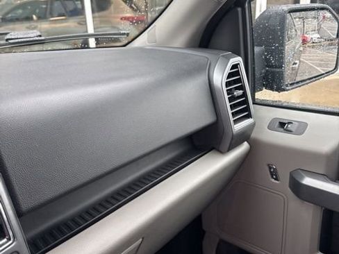 Used 2019 Ford F150 XLT w/ Equipment Group 302A Luxury image 21