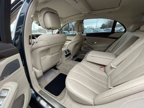 Used 2015 Mercedes-Benz S 550 4MATIC Sedan w/ Premium 1 Package image 9
