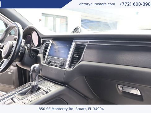 Used 2017 Porsche Macan GTS image 17