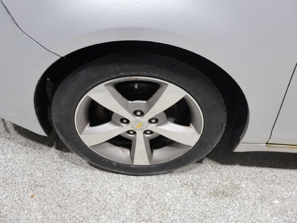 Used 2011 Chevrolet Malibu LT w/ Power Convenience Package FWD image 18