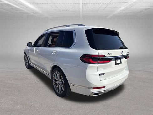 Used 2023 BMW X7 xDrive40i AWD/4WD image 12