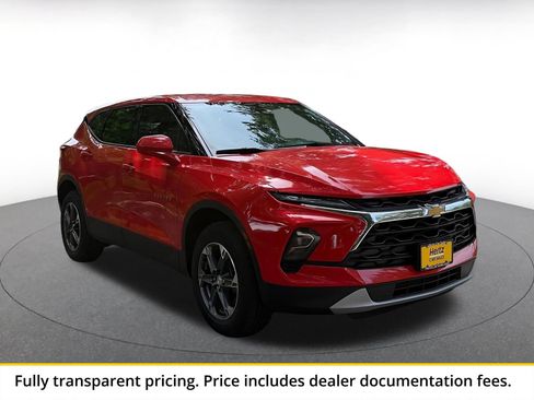 Used 2025 Chevrolet Blazer LT FWD image 1