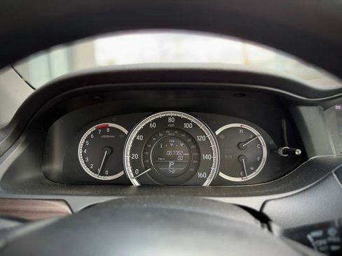 Used 2017 Honda Accord EX image 13