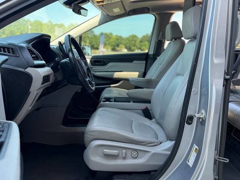 Used 2018 Honda Odyssey EX-L image 12