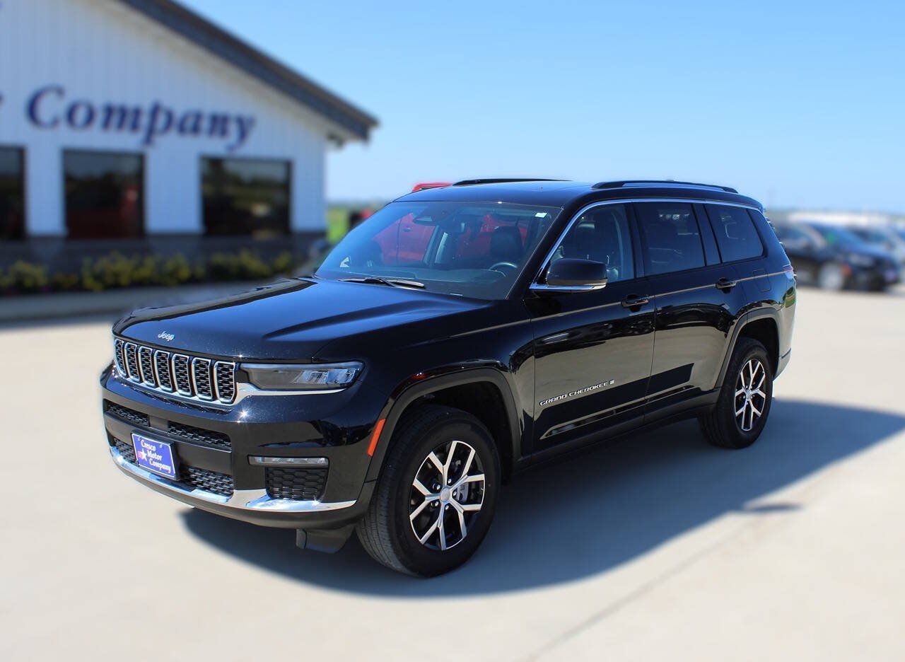 Used 2023 Jeep Grand Cherokee L Limited AWD/4WD image 1