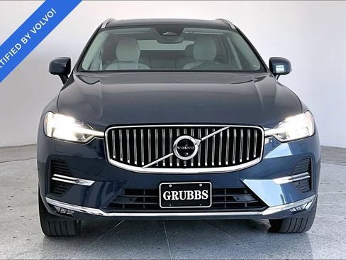 Used 2023 Volvo XC60 B5 Plus w/ Protection Package Premier FWD image 3
