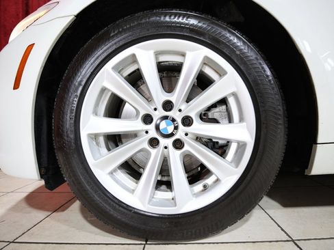 Used 2016 BMW 528i Sedan RWD image 7