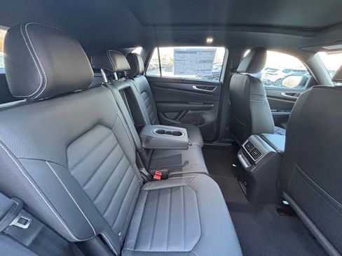 New 2026 Volkswagen Atlas Cross Sport SEL R-Line image 19