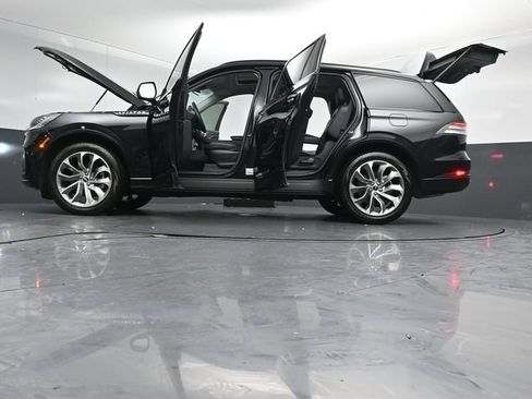 Certified 2025 Lincoln Aviator AWD w/ Jet Appearance Package image 55