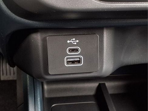 New 2026 Ford Maverick XL image 13