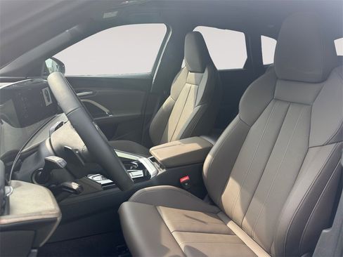 New 2025 Audi Q5 Premium Plus image 9