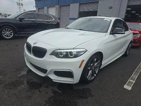 Used 2018 BMW M240i Coupe RWD image 1