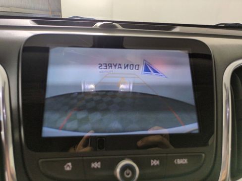 Used 2018 Chevrolet Equinox Premier image 20